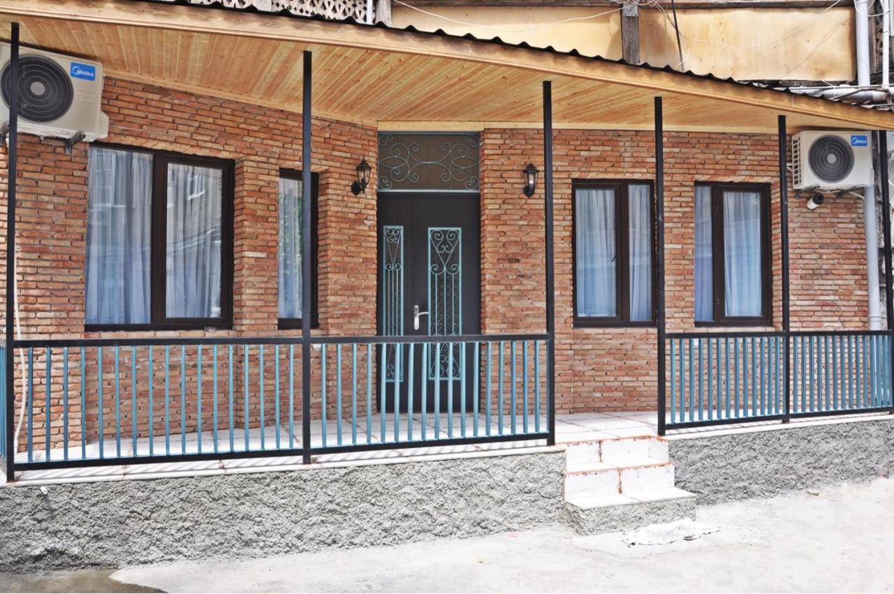Dari Apartament Tbilisi Exteriör bild
