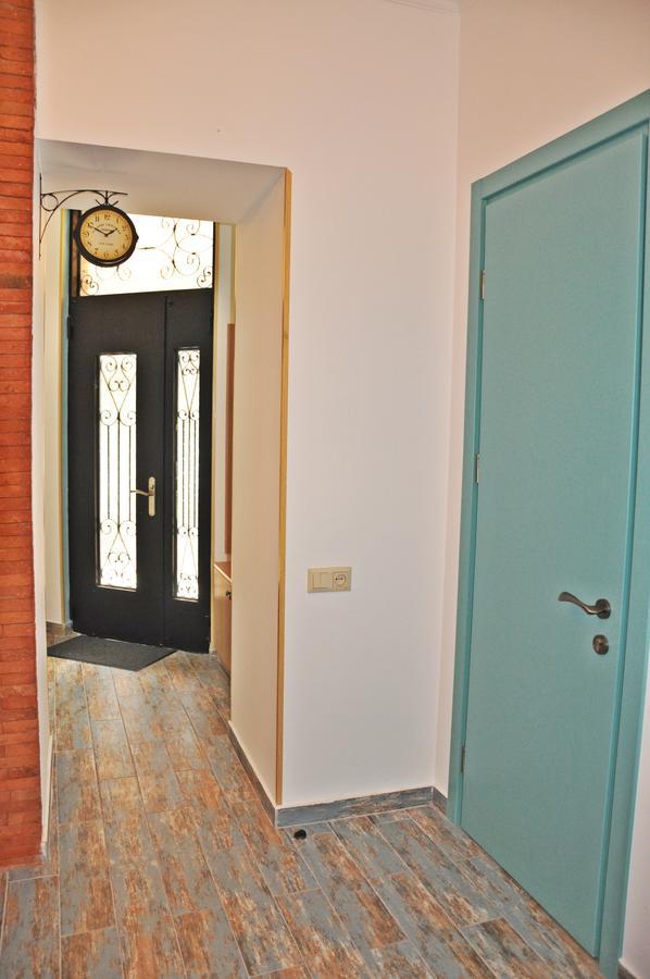 Dari Apartament Tbilisi Exteriör bild